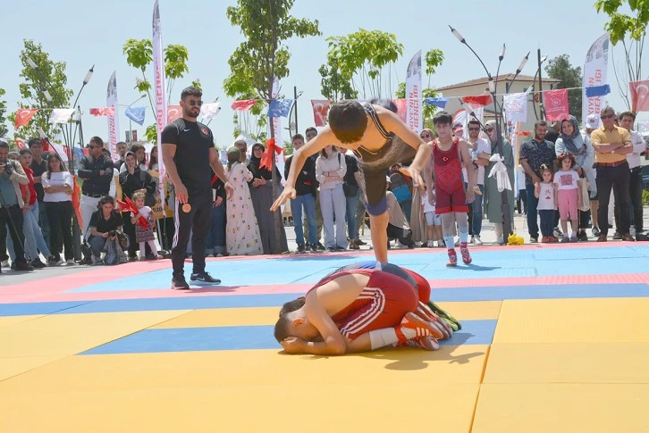 19 MAYIS BAYRAMI COŞKUYLA KUTLANDI