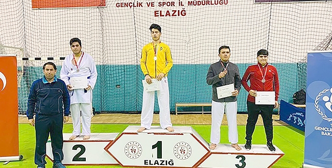 ATSIZ KARATE’DE FİNALE YÜKSELDİ