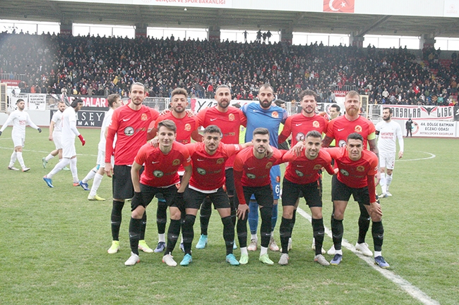 KAHTASPOR: 0 - PETROLSPOR: 0