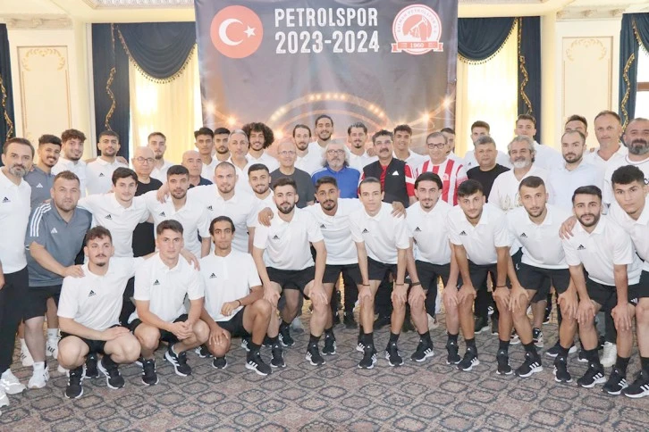 BAKAN ŞİMŞEK’TEN PETROLSPOR’A ZİYARET