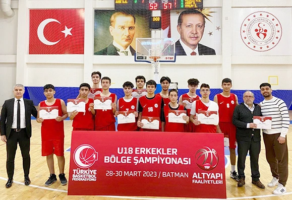 EĞİTİMSPOR BASKETBOLDA U18’DE BÖLGE ŞAMPİYONU