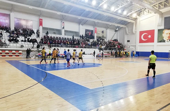 FUTSAL’DA ‘BAL’ ŞAMPİYON