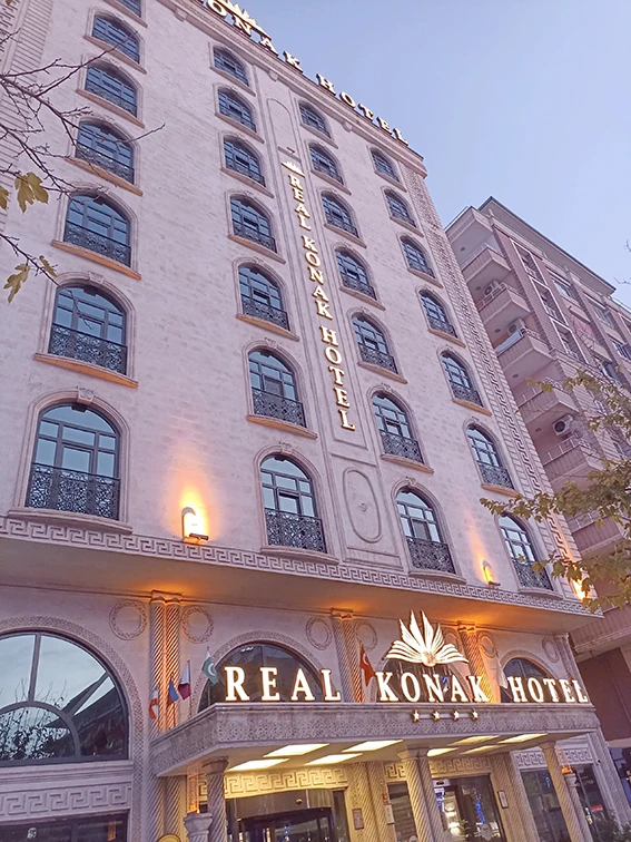 REAL KONAK HOTEL; YENİLENEBİLİR ENERJİSİNİ ÜRETMEYE BAŞLADI