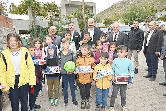 VALİ CANALP, HASANKEYF’E BAĞLI 11 KÖYÜ ZİYARET ETTİ