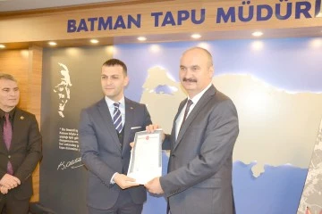 1373 TAŞINMAZIN TAPULARI DAĞITILDI