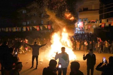 İLK NEWROZ ATEŞİ YAKILDI