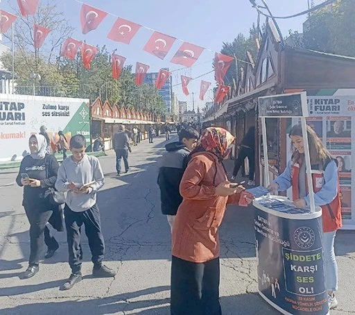 KİTAP FUARI'NDA KADES UYGULAMASINI TANITTILAR