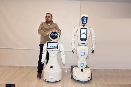 ÖĞRETMENLERE ROBOT EĞİTİMİ VERİLDİ