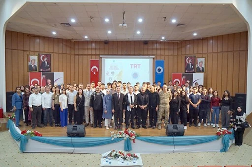 TRT SANATÇILARINDAN ‘TÜRKÜLER ÖYKÜLER’ KONSERİ